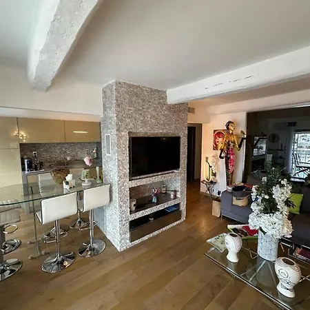 Apartmán Vieux Port Splendide Vue Cannes