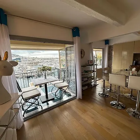 Vieux Port Splendide Vue * Cannes